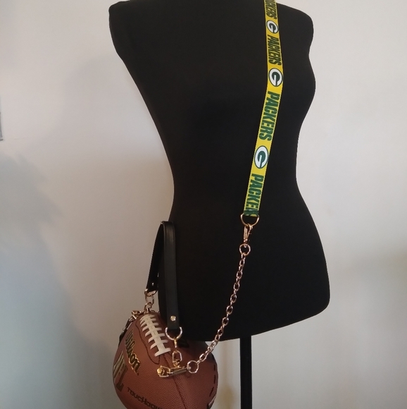HANDMADE Football Purse (GREEN BAY PACKERS) 🏈 - Picture 6 of 17